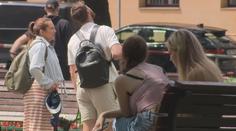 Mamahotel netáhne. Češi opouští rodný dům dříve než v minulosti