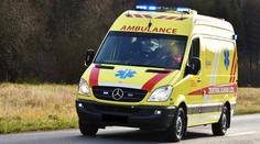 Tragická nehoda na jihu Čech. Při srážce dvou aut zemřel člověk