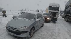 Řecko trápí kalamita, Evropa většinou slaví Štědrý den na blátě
