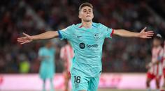 Barcelona si upevnila druhé místo. Almeríu sestřelil López