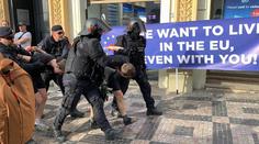 SPD zahájila kampaň demonstrací, policie zpacifikovala odpůrce
