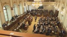 Sněmovna projedná zvýšení soudních poplatků a hromadné žaloby