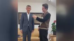 Babiš se pochlubil oblečením za 109 tisíc. Spoďáry neukážu, řekl
