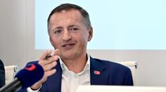 Poražení semifinalisté vyfasovali tučné tresty. Platit bude i boss Pardubic Dědek