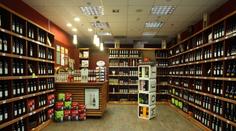 Vína s příběhem, který začíná ve vinicích na Pálavě a končí ve vlastní síti vinoték