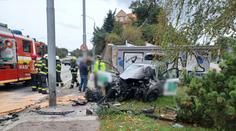 Z auta Boltu zbyly jen trosky. Řidič se vyhýbal chodkyni