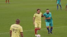 Legendární Cafu nebo Nuno Gomes si zahráli v Kataru. Sudího dělal šéf FIFA