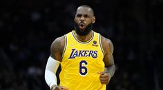 LeBron bude pokračovat v Lakers. Stane se nejbohatším hráčem historie NBA