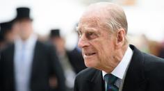 Královská rodina oznámila příčinu smrti prince Philipa, vydala úmrtní list