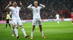 Polsko s Anglií pokračují skupinami bez porážky, San Marino skórovalo