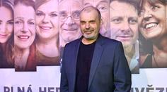 Herec Petr Rychlý skončil v nemocnici. Mám 15 stehů a nemůžu hrát, řekl