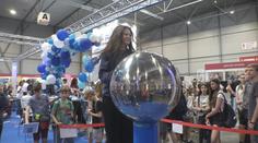 Rozpoznávání drog nebo pilotování letadla. Na veletrhu vědy si lidé vyzkouší leccos