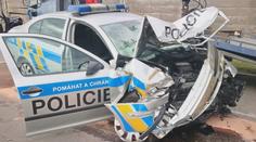 Mladík, který při nehodě zranil tři policisty, už sedí ve vazbě!
