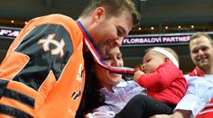 Brankáři kvůli němu začali nosit číslo 69! Florbalová legenda končí