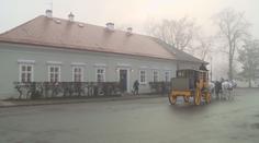 Oprava náměstí v kladrubském hřebčíně je hotová