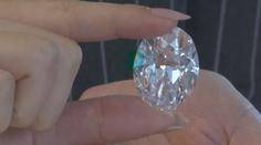 Draží se jeden z největších diamantů! Cena přesahuje půl miliardy korun