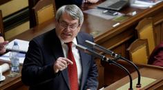 Filip viní "Chvilkaře" ze státního převratu. Spojil je i s kyberútokem
