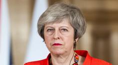 Poslanci chtějí odstřihnout Mayovou. Brexit se může odložit