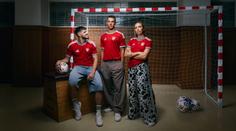 Čeští fotbalisté představují nové dresy. Do kampaně se zapojil i hvězdný rapper