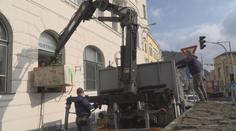 Pozoruhodná podívaná pro kolemjdoucí. Stěhování trezoru vypadalo jako krádež