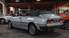 Na prodej je raritní kabriolet: Vyměnili byste škodovku z roku 1985 za porsche?
