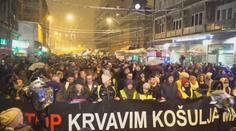 Evropu zasáhly protesty. Maďaři se bouří proti obřím přesčasům