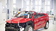 SUV bez střechy: Ve Škodě přestavěli Karoqa na kabriolet
