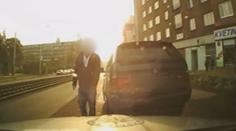 Video: Řidič v luxusním BMW chtěl UPLATIT policisty, ti si všechno natočili