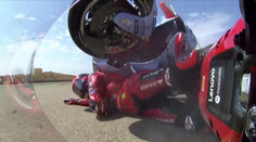 Děsivá nehoda v MotoGP. Bagnaia zůstal uvězněný pod motorkou Márqueze