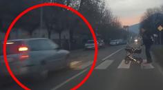 Na přechodu málem srazil ženu s kočárkem! Pomůžete s identifikací?