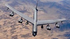 V Kalifornii havaroval americký jaderný bombardér. Posádka zahynula