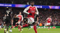 Souboj lídrů ovládl Arsenal. Bayern jeho tlak ve druhém poločase neustál