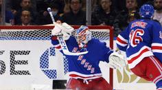 Slovenský gólman se těšil na MS, ale musí zůstat v NHL. Bere to jako podraz