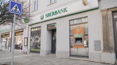Lidem, kteří byli u Sberbank, svitla naděje. Brzy se dočkají svých peněz