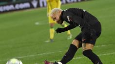 Šílená Neymarova penalta. Brazilec si udělal pořádnou ostudu