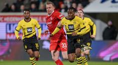 Nevýrazný Dortmund opět ztratil. S nováčkem remizoval už podruhé