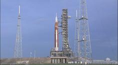 Start rakety, která měla letět na Měsíc, se odkládá. Objevily se problémy