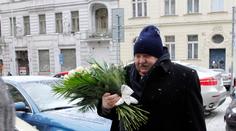 VELKÁ FOTOGALERIE: Kdo se přišel rozloučit s Jiráskovou?