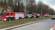 V Praze bourala tři auta hasičů! Na Chrudimsku zemřela řidička
