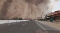 Egypt sužují mohutné písečné bouře. Nevycházejte ven, varují úřady
