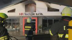 Na Českobudějovicku hořely haly. Hasiči vyhlásili druhý stupeň poplachu