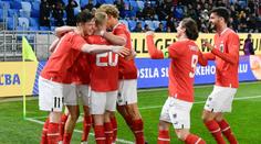 Lidé ještě stáli frontu na pivo! Slovensko dostalo rekordně rychlý gól