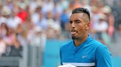 Tenista Kyrgios masturboval s lahví! Dostal za to šílenou pokutu