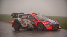 Neuville se na Středoevropské rally trápil, závod má staronového lídra