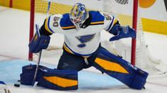 NHL se s ním nemazala. Brankář Binnington dostal za napadení flastr
