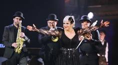 Dagmar Pecková a její Mackie Messer boří Lucernu