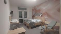Novinky v kladenské porodnici: Rodinné pokoje i královská snídaně