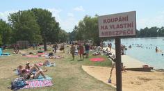 S vysokými teplotami přibývá utonulých. Hlavně nepijte alkohol, radí lékaři