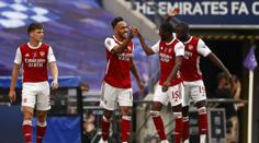 Záplata na pokažený ročník a místenka v pohárech! Arsenal ovládl FA Cup