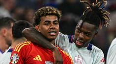 Zázrační chlapci? Jeden je blízko Zlatému míči, druhý Barceloně